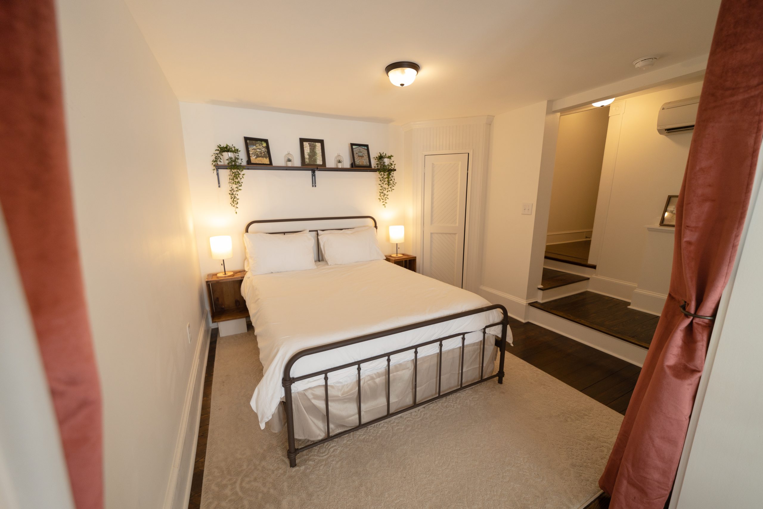 Gala Suite bedroom at Apple B&B
